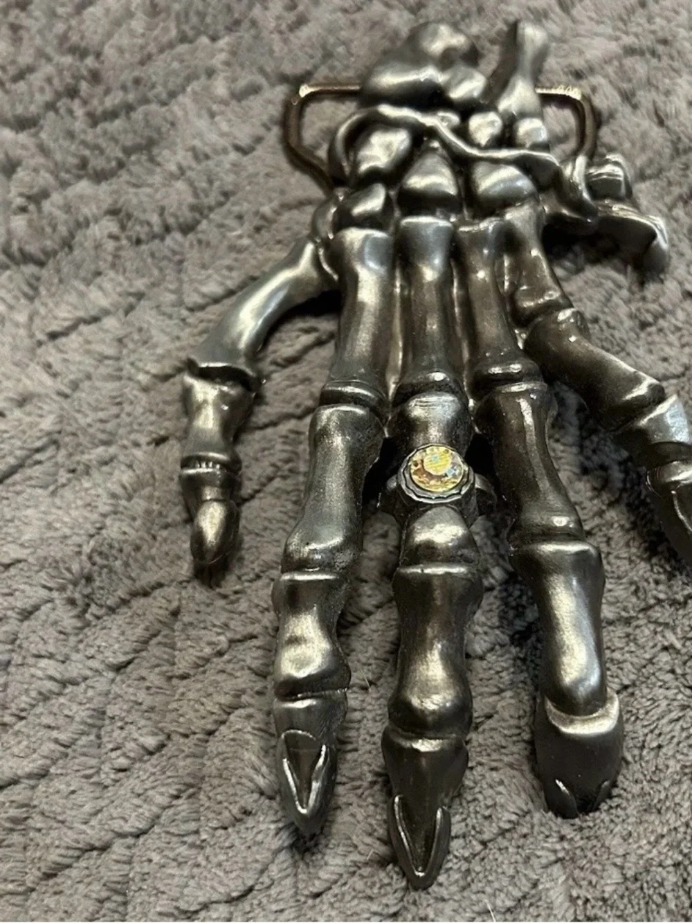 Metallic Skeleton Hand with ring belt buckle - Silver